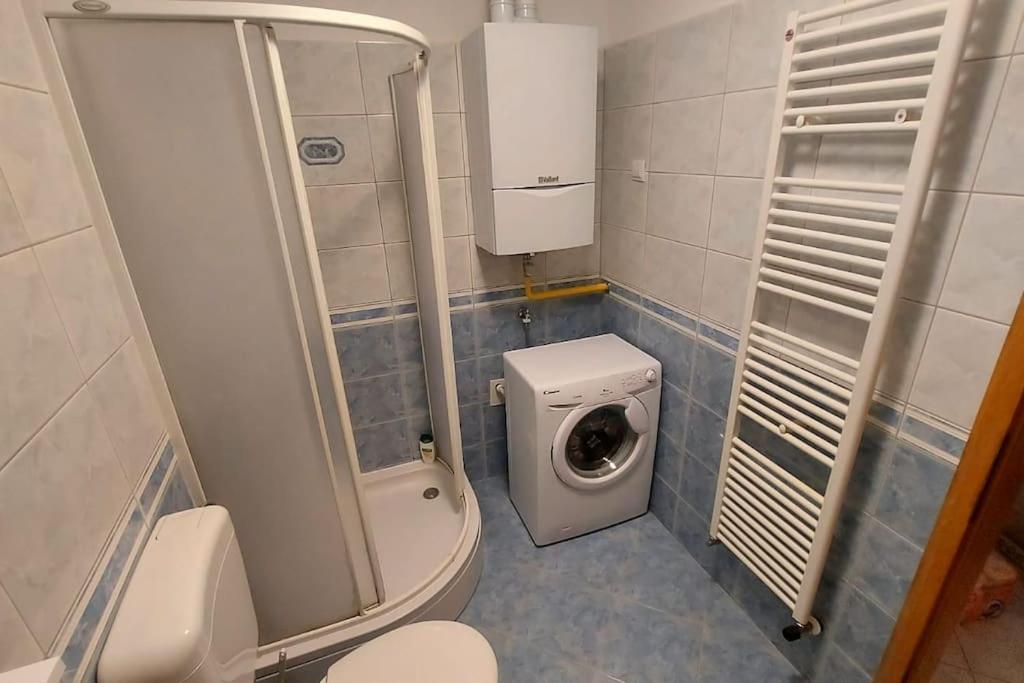 Apartman Ana Pula - Calm, Free Parking, Close To Center Exteriér fotografie